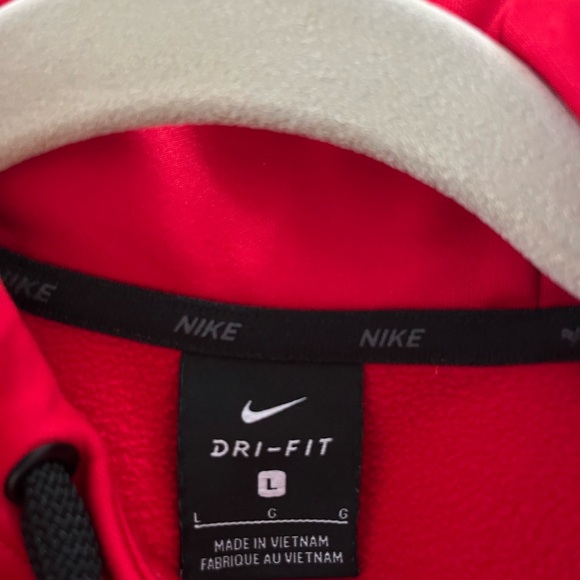Nike Men's Red Hoodie - Picture 5 of 6